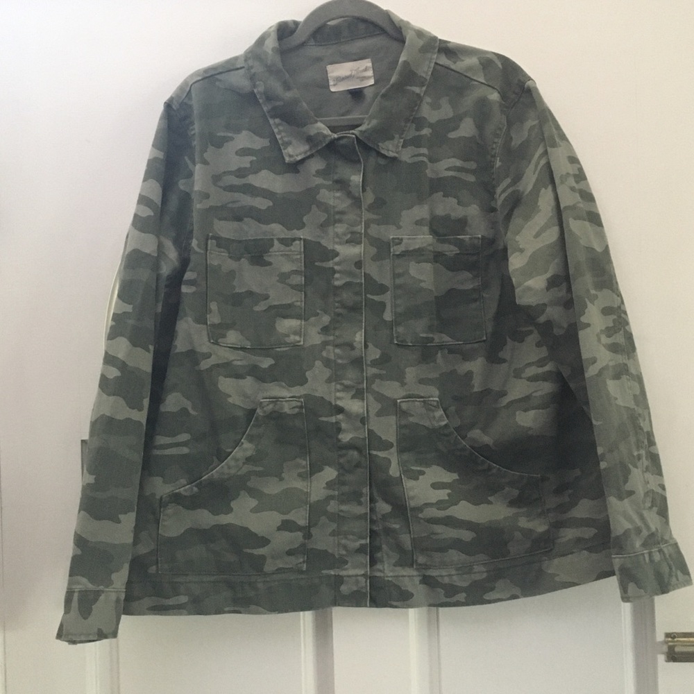 Army green camouflage jacket.